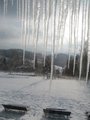 Pohled přes krápníky/ View through icicles
