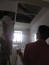 Ucpalo se potrubí toalety, oprava vyžaduje odvahu a značnou odolnost
